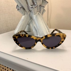Illlesteva Pamela Sunglasses